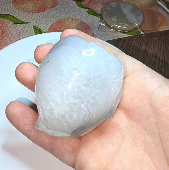 Crystal Druzy Agate Peach Carving - Picture 5 of 7